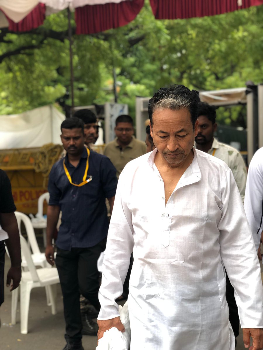 Cockroachisback's tweet photo. Day 3 of the hunger strike. Day 12 of the protest. Still standing for justice for India's youth.

#PradhanGoBack https://t.co/X0evCGO3Zg