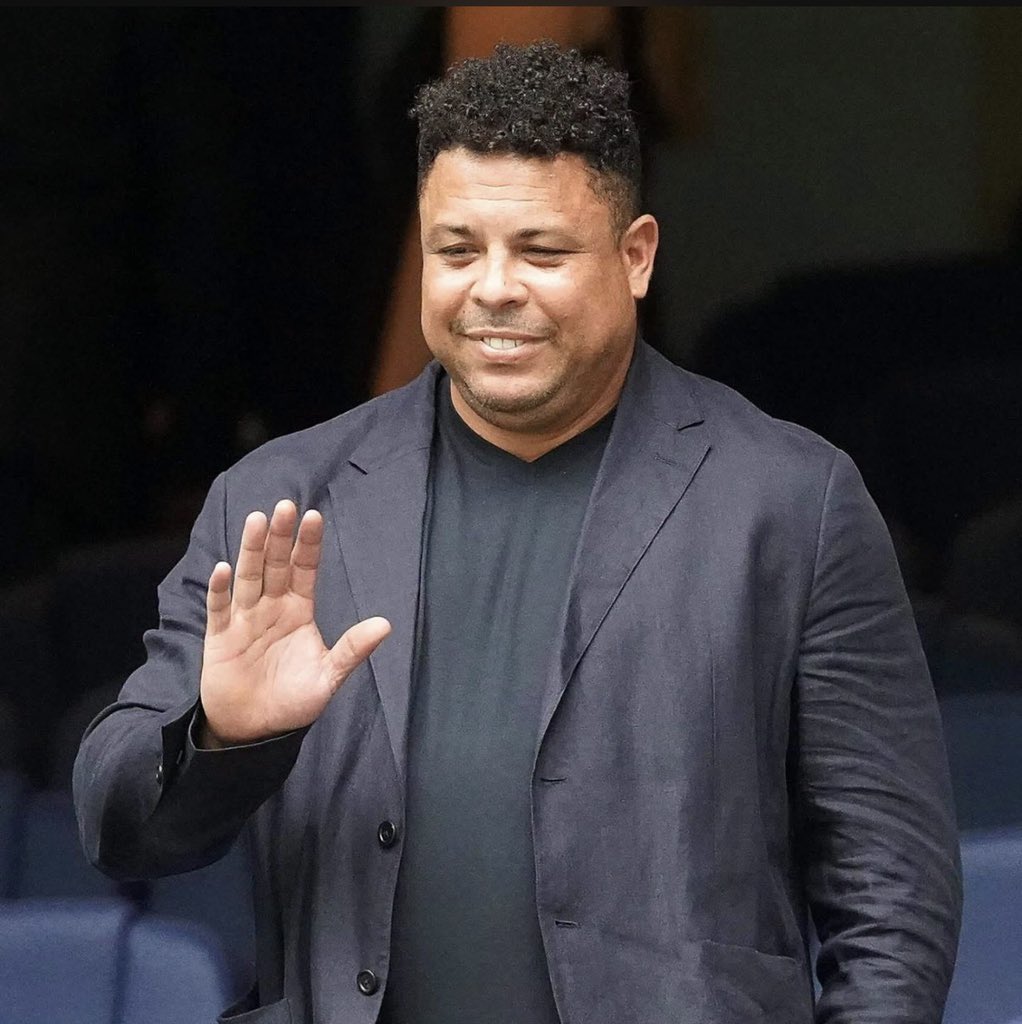 VilretM's tweet photo. 🇧🇷📢Ronaldo Nazario on Vinicius being the best Brazilian player after him. “Not even Neymar”

"Neymar gave Brazil unforgettable moments, but if you're asking me who has come closest to carrying the weight of Brazilian football after my generation, it's Vinícius Júnior. What he's doing for club and country, against the best defenders in the world, is extraordinary. For me, he's the best Brazilian player since I retired."