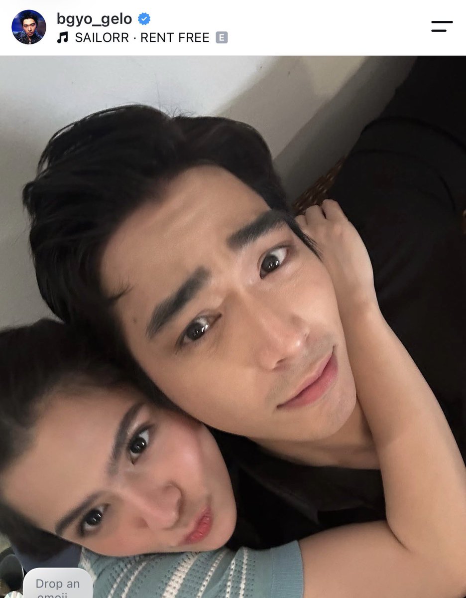 itskailala's tweet photo. how she posted him                 how he posted her https://t.co/Y7ZS6VsHEi