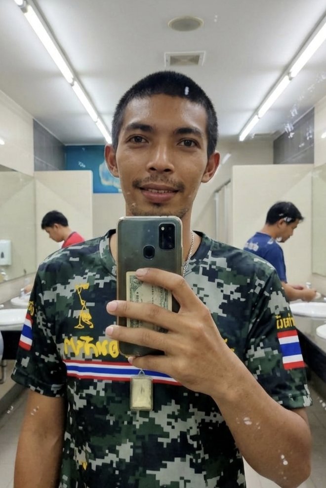 Palmluanc's tweet photo. คืนนี้นอนละงู1คืนครับ ลงของเสร็จเย็นๆ
#ละงู #ปากบารา #สตูล https://t.co/fdijm17CaM