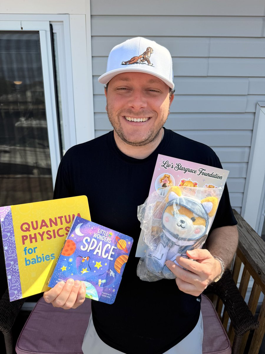 MichaelLerro's tweet photo. Counting down to November—I can’t wait to meet my first nephew! ❤️

Proud to be holding an Asteroid designed by Liv. As a core member of @Asteroid_Bags, it’s incredible to finally have one in my hands.

Here’s the fun part:

Every “Asteroid” on ETH is just a name.

Only Asteroid on Solana (@BagsApp) is connected to @Liv_Stargrace and gives the Asteroid a real purpose, utility, and a story worth following.

Sometimes the strongest narratives aren’t copied—they’re created.

☄️💫🐕

@elonmusk @SpaceX @blknoiz06 @TheGivingBlock @cz_binance @heyibinance @_RichardTeng