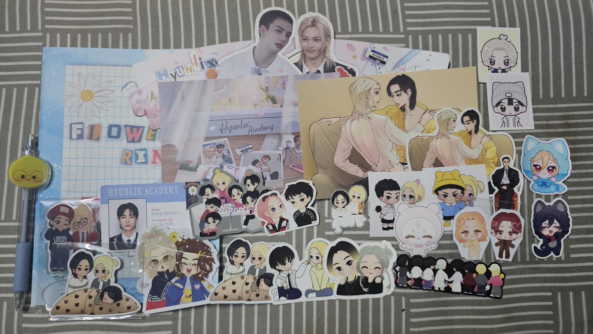PKaramel41's tweet photo. มุมเก็บกิฟอะเวย์ ขอบคุณทุกคนมากๆ คับ นุไหว้ย่อ

นี่นั่งจ๋องกับเพื่อนอยู่มุมนึง บางทีก็จะมีพี่สะเตเดินมาแจกกวอให้คนละหนึ่งกำมือ นี่ก็ยังเลิ่กลั่กทุกครั้งเวลาได้รับของ แบบว่ามันมากมาย มันอลังการ กอวของทางงานเองก็ดีมากเหมือนกัน 😭🙏

ได้ลัคกี้ดรอว์รูป A4 จากทางงานมาด้วย  🫶 https://t.co/kg0TClmVjZ