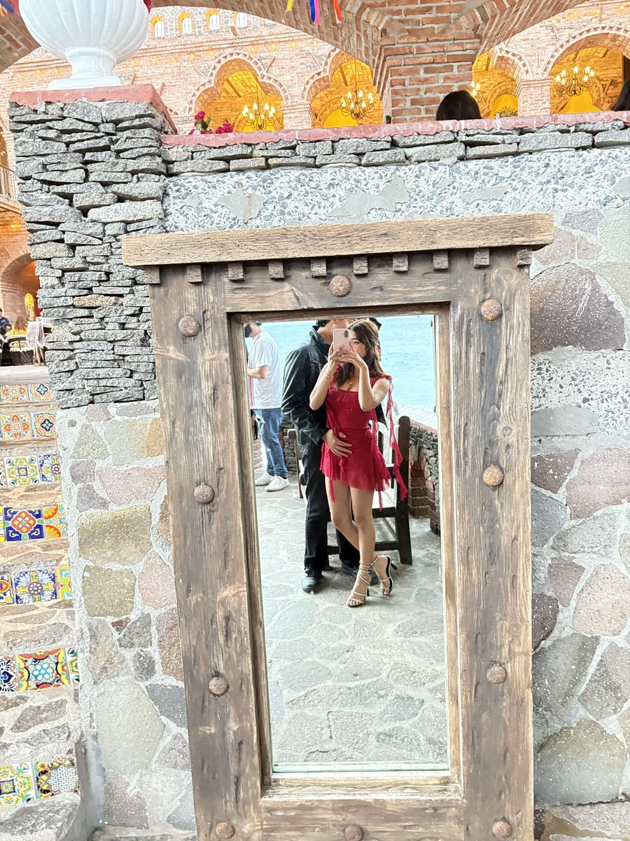 alaniniz's tweet photo. te amo con todo lo que tengo ♥️ https://t.co/dTx3kS8XaN