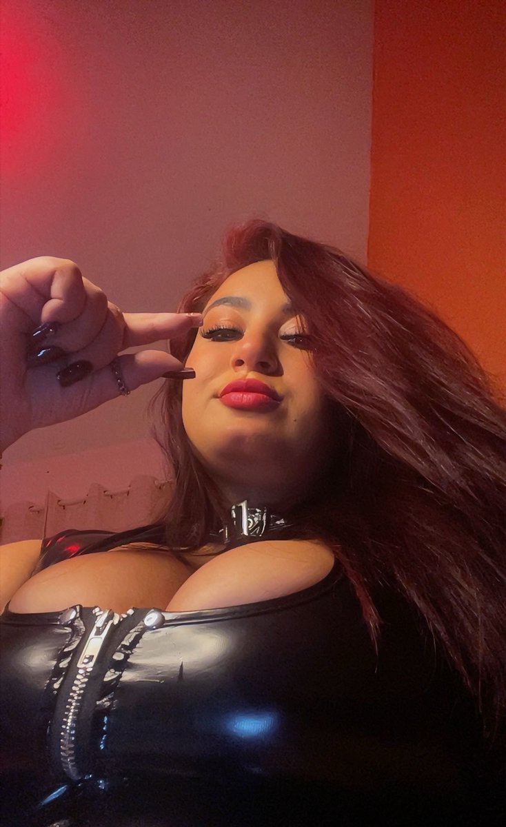 findomhelena_'s tweet photo. u dont even need to show me fr, the way u beg and tribute says everything. that pathetic excuse between ur legs has always been a joke and now ur addicted to me reminding u exactly how worthless it is 🤏🏼🤭 https://t.co/JrpMbtgzAe