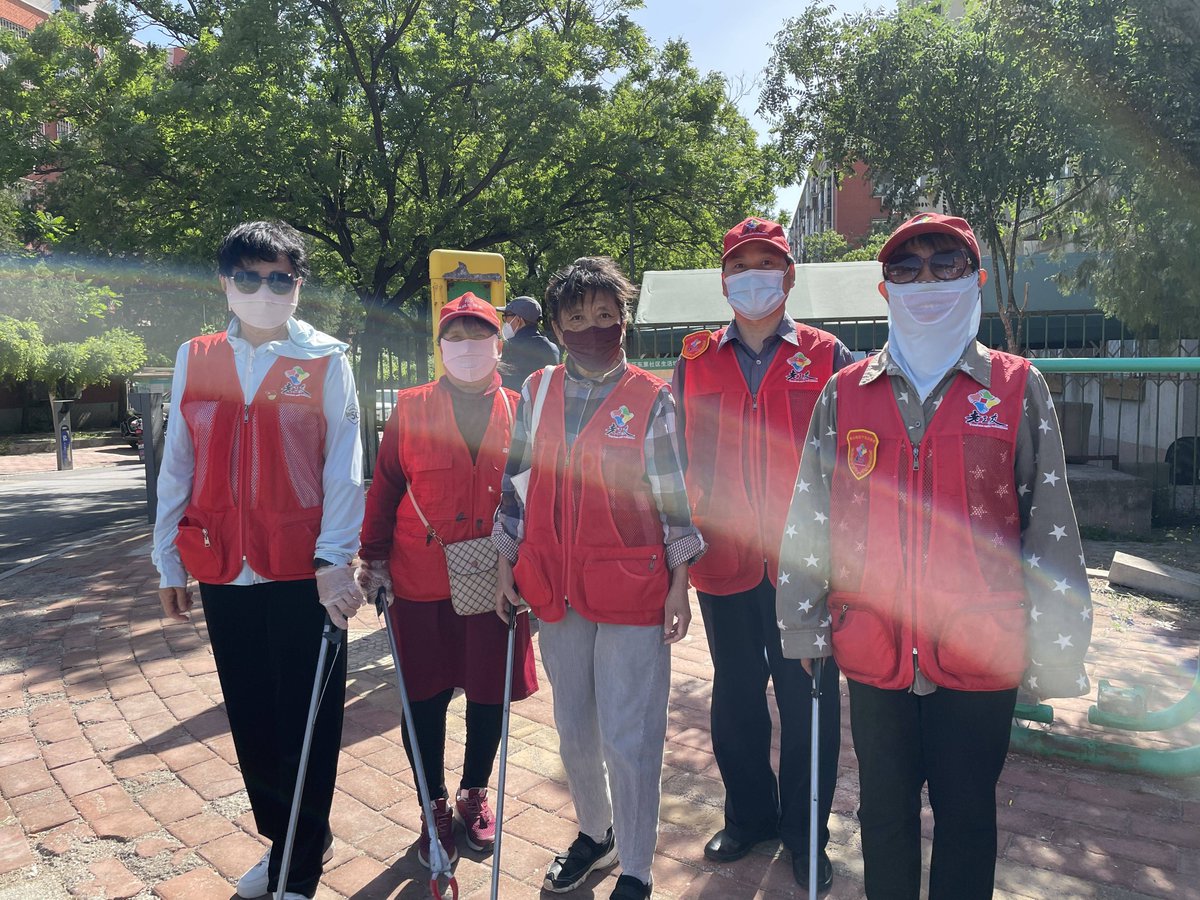 NidoMatos's tweet photo. Join our neighborhood spring cleanup this Saturday 9 AM at Central Park! Bring gloves u0026 water, let’s spruce up our community together https://t.co/itTGwFnzmF