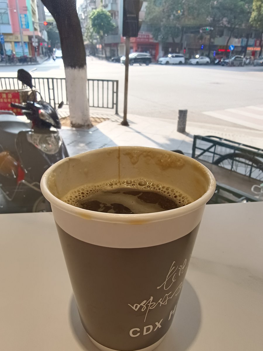 PRABHUDAYARAM's tweet photo. Hey, just grabbed your go-to iced latte from the café down the street! Saw you running this morning and knew you’d need a pick-me-up—want me to leave it at your desk when I head in https://t.co/7oxHBLokfE