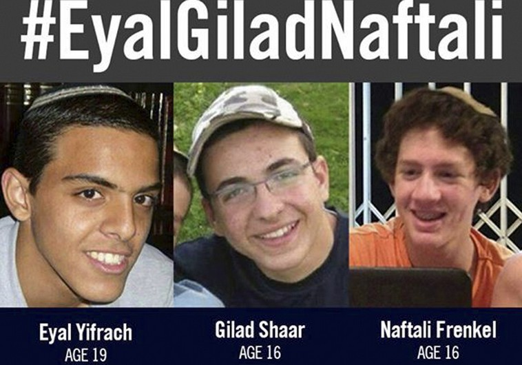 JoopSoesan's tweet photo. Op deze dag: De lichamen van Gil-Ad Shaer, Naftali Fraenkel en Eyal Yifrah werden gevonden op de Westelijke Jordaanoever.
De moord op de drie tieners leidde de week daarop tot de inval van het Israëlische leger in Gaza, waarmee de Gaza-oorlog van 2014, ook wel bekend als Operatie Protective Edge, van start ging. https://t.co/XMlNV3skQU