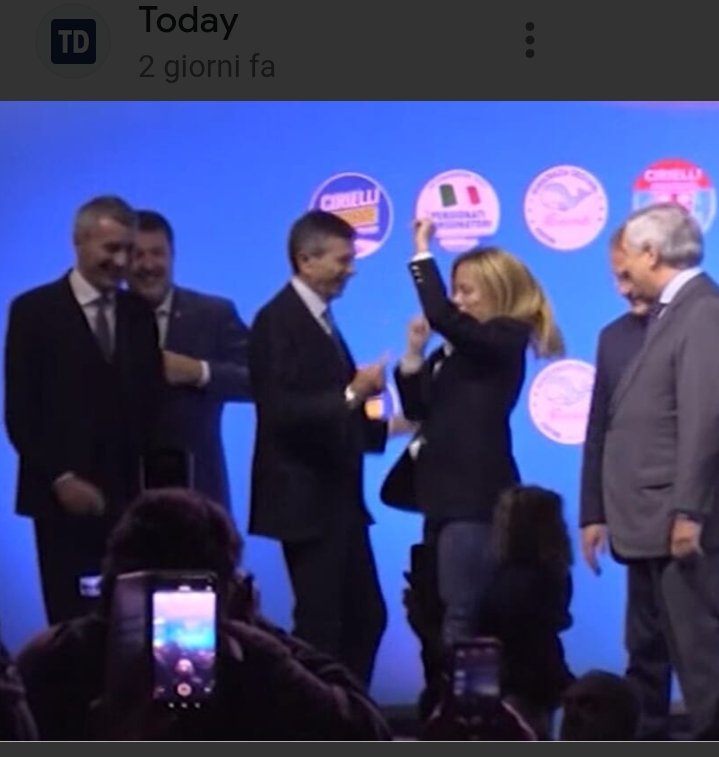 IlCardone's tweet photo. @Agenzia_Ansa Meloni ha una visione limitata dell'istituzioni
Il presidente della Repubblica e il presidente del Consiglio rappresenta tutto il popolo italiano https://t.co/rKelY73JCX