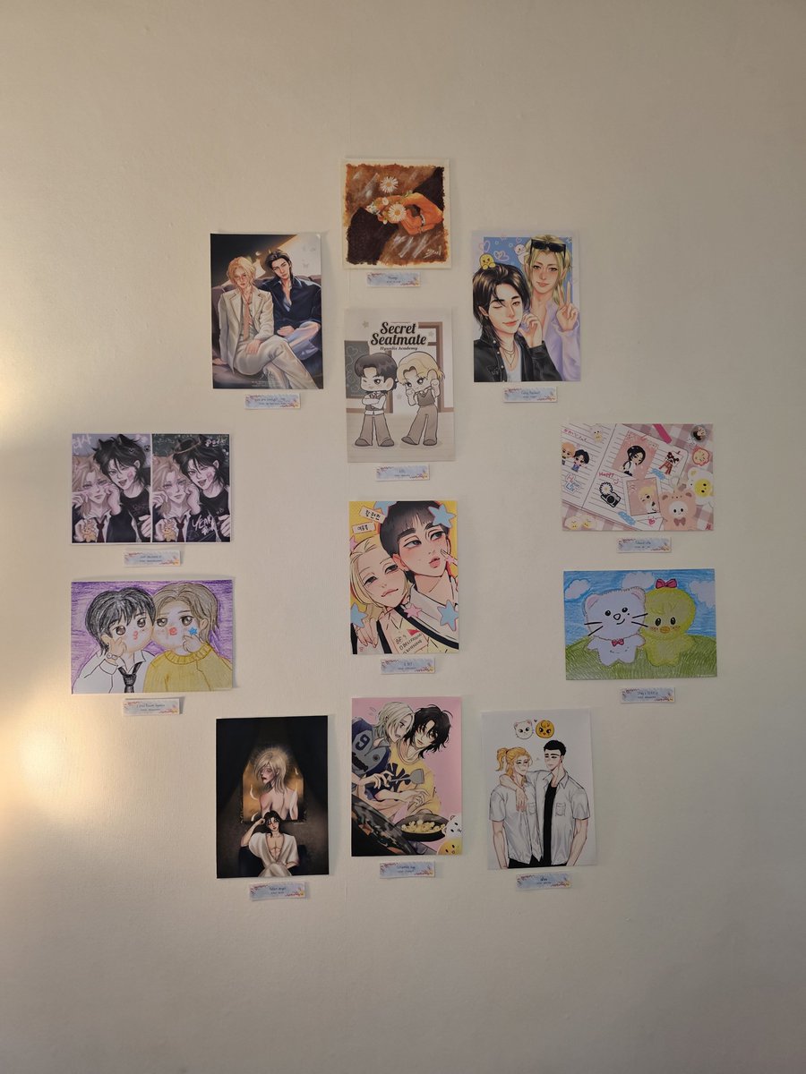 PKaramel41's tweet photo. มุมแฟนอาร์ต ที่ฉันพุ่งตัวไปชมเป็นสิ่งแรกเมื่อขึ้นชั้นสอง จริงๆ ก็คิดไว้ว่างานนี้อยากส่งรูปไปเหมือนกัน แต่ก็ติดปัญหาหลายๆ อย่าง 🥹 หวังว่าสักวันหรือสักงาน จะวาดออกมาได้สำเร็จนะ

เลิฟงานคุณนักวาดทุกท่านนะคับ 🥺🫶 https://t.co/VAkcIcuqi7