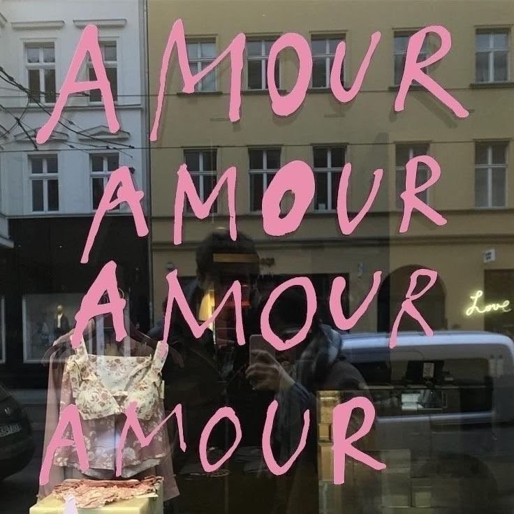 blushingdior's tweet photo. june 30th. https://t.co/TWsiafCKVo