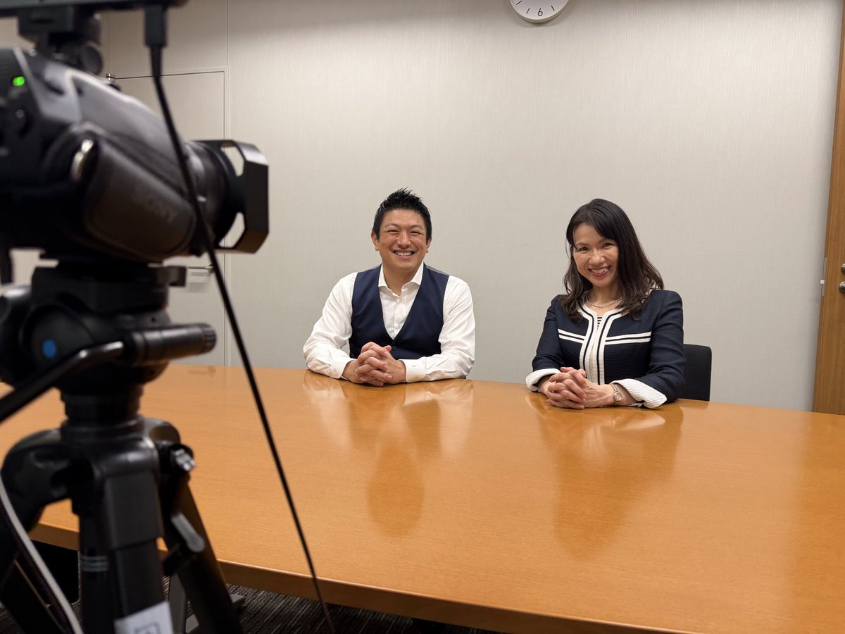 jinkamiya's tweet photo. 参政党が審議拒否をしている背景について豊田政調会長と説明する動画を収録しました。こちらは金曜日に配信します。

また、明日の夕方は臨時の街頭演説を開催し、「審議拒否の裏で何が起きているのか？」について詳しく訴えます。

我々は中傷動画に突っ込みたいわけでも、野党ブームに乗りたいわけでもありません。

民主主義の根幹が捻じ曲げられそうになっているので、危機感を訴えているのです。

皇室典範も含めて、しっかり審議して通さねばならない法案もあるわけですからちゃんとやってもらいたい。