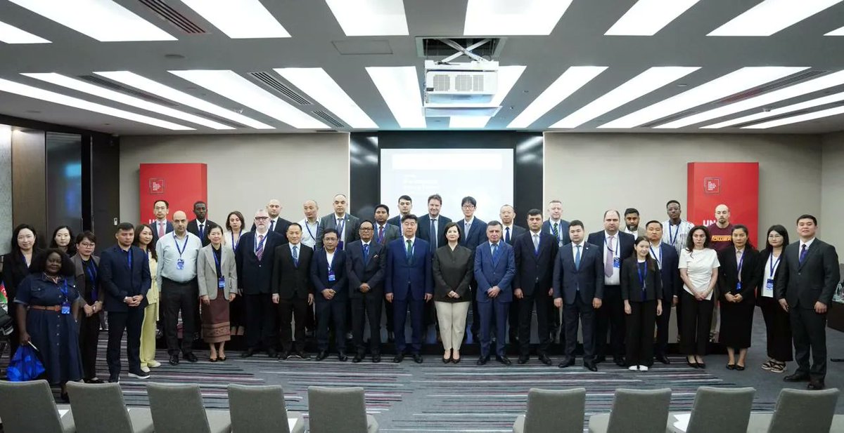 stateexamcenter's tweet photo. DİM-in İdarə Heyəti sədrinin müavini Bəhrəm Xəlilov Gürcüstanda keçirilən beynəlxalq forumda iştirak edib.

https://t.co/ToS9q0RgRp https://t.co/1nqzt4zWJ3