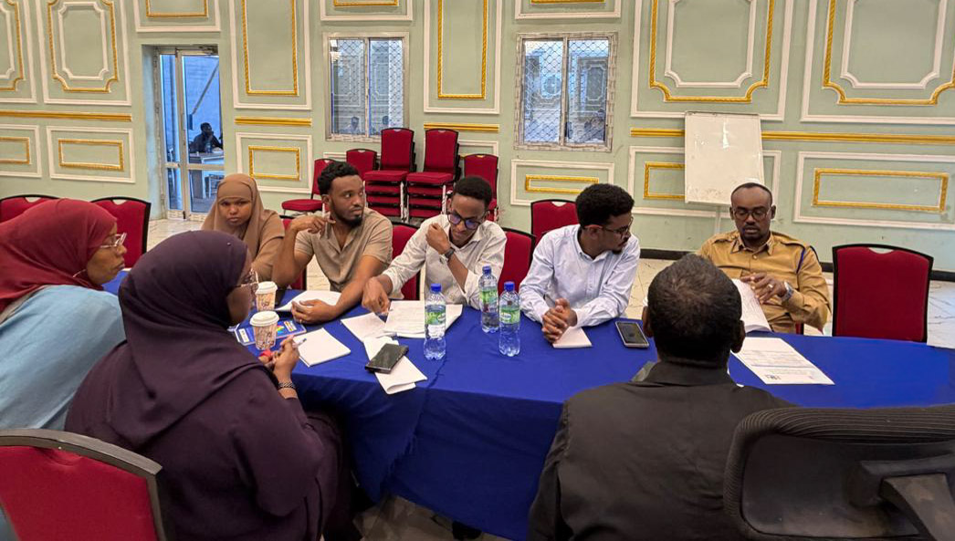 UNTMIS_'s tweet photo. Strong legal, policy and governance frameworks are critical to Somalia’s security sector.

Recently in Kismayo and Jowhar, @UNTMIS_  experts in collaboration with @ONSSomalia and @UNDPSomalia organised consultations on the development of State Security Committees and State Security Offices Legal Acts. 

Attended by 60 representatives from State Security Offices, line ministries, state police, and parliamentary committees in attendance, the sessions aimed to develop locally owned, constitutionally aligned and effective legal frameworks that strengthen coordination, oversight and accountability in the security sector.