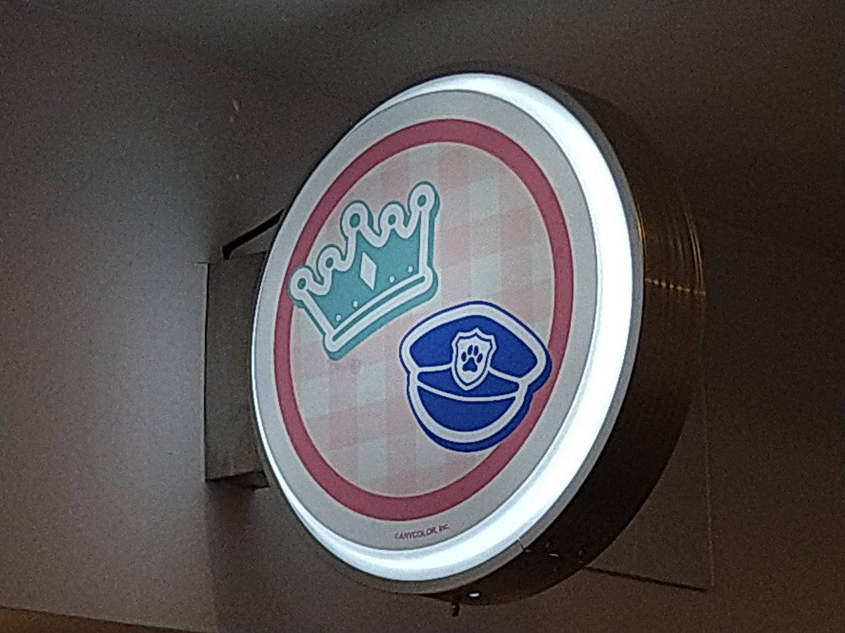 Shiro_kumoiro's tweet photo. にわかがにじさんじカフェ楽しんできた https://t.co/SjuklhWLRw