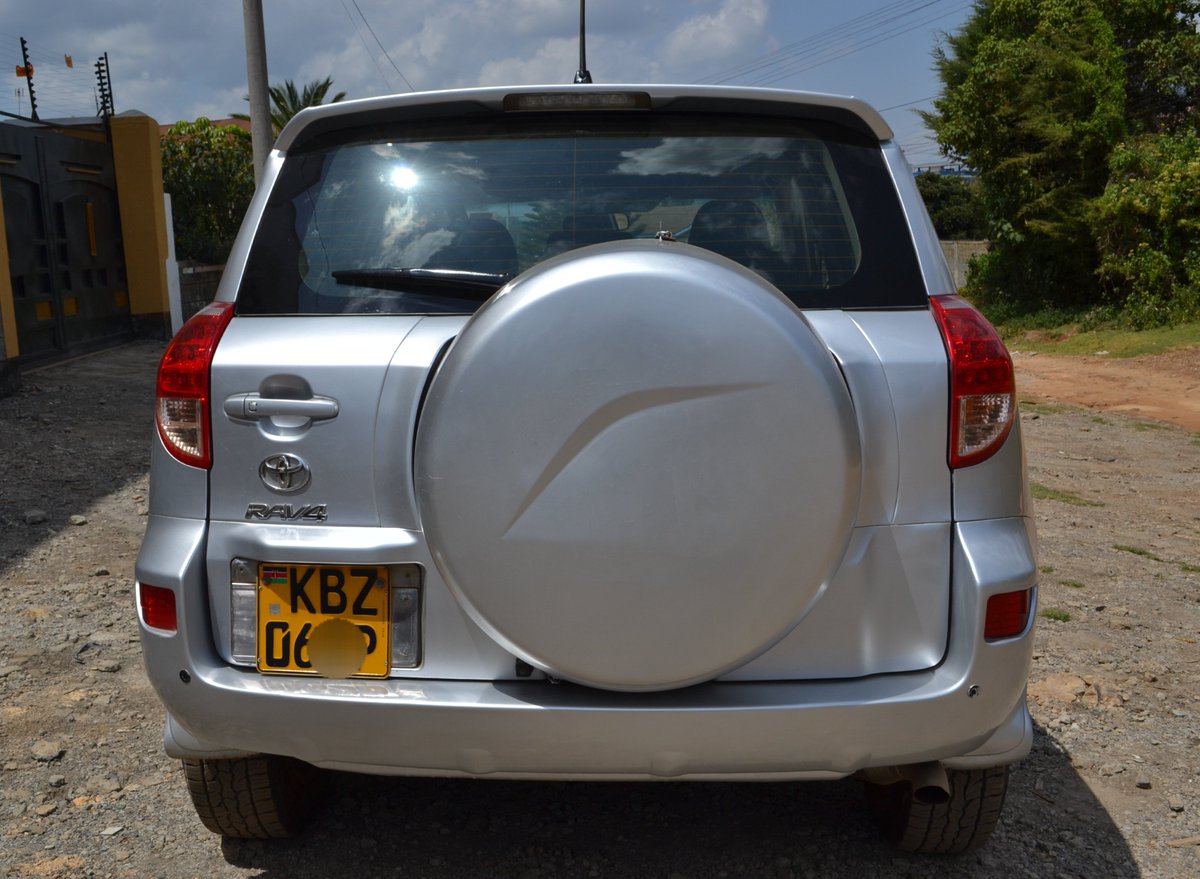 MrBlessedAddie's tweet photo. Toyota Rav4 on sale
4WD 2500cc
Low mileage 174K genuine
Clean buy and drive. 
Asking 1.1M negotiable  upon viewing
Call 0790821209 https://t.co/NjSCP4d9DF