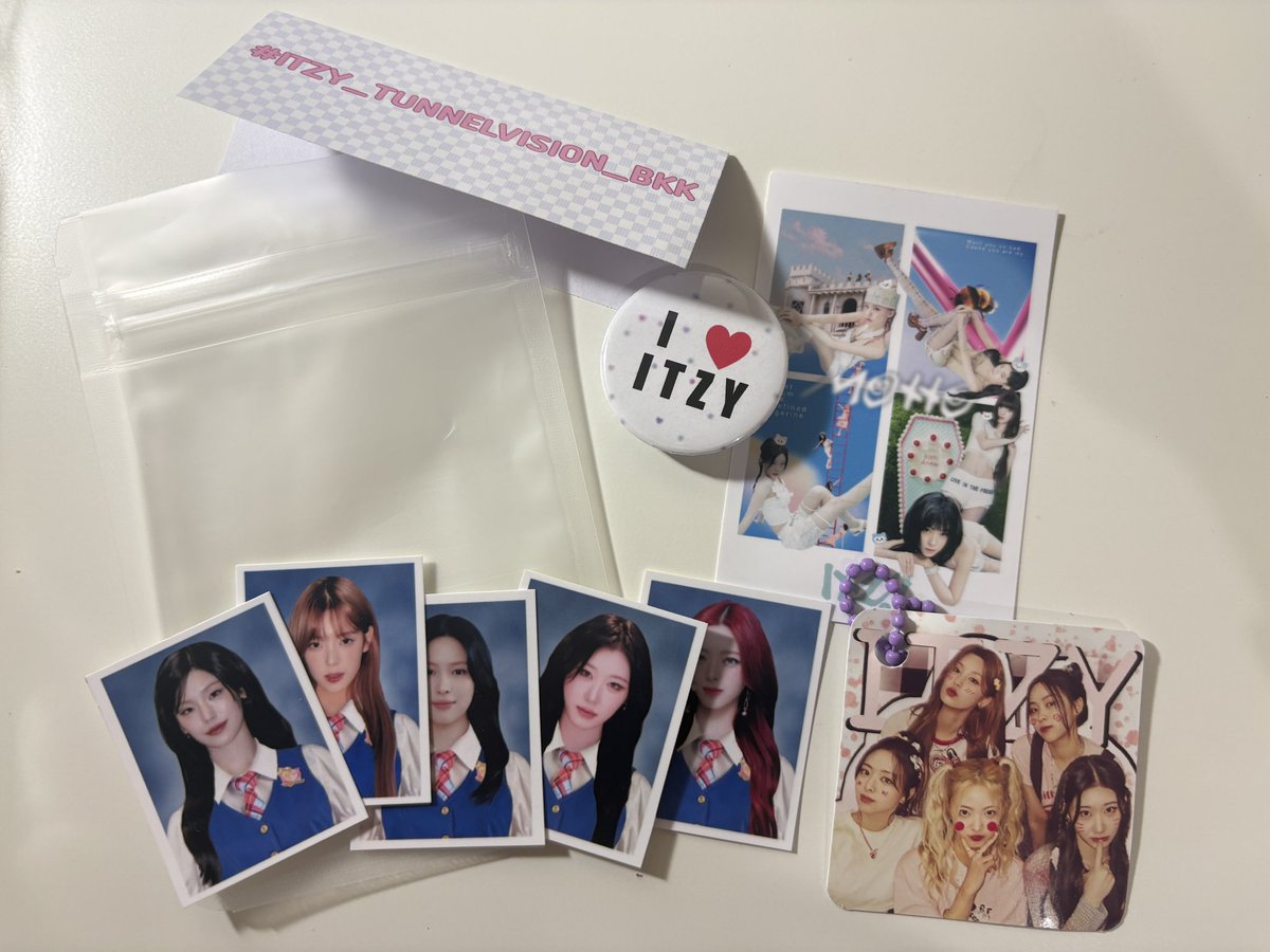 _RTmoo's tweet photo. ของจริงน่ารักมากกก ทุกคนมารับกันเยอะๆน้า🥹🫶🏻💕🌟

#ITZY_TUNNELVISION_BKK https://t.co/tdBG3dyDNP