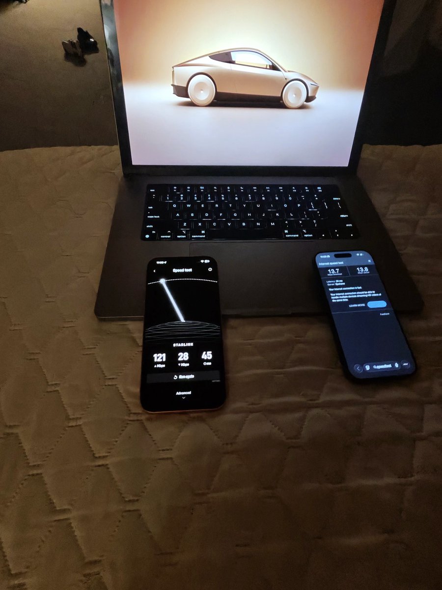 Teslaconomics's tweet photo. Here’s the raw comparison of Starlink vs the hotel ✅ https://t.co/Go3tx7FGoj