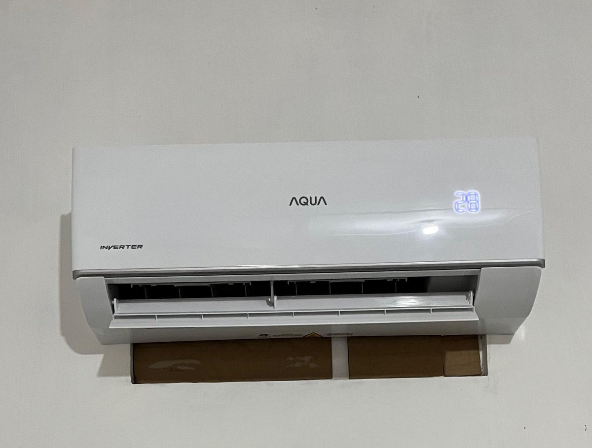 yazidmb's tweet photo. @JanganGoyah Nitip Mas T
AC inverter 1 PK merk AQUA + accesories
pemakaian 1 bln lebih (bukti faktur pmbelian)
3,4 nego https://t.co/DueIAN4lqQ