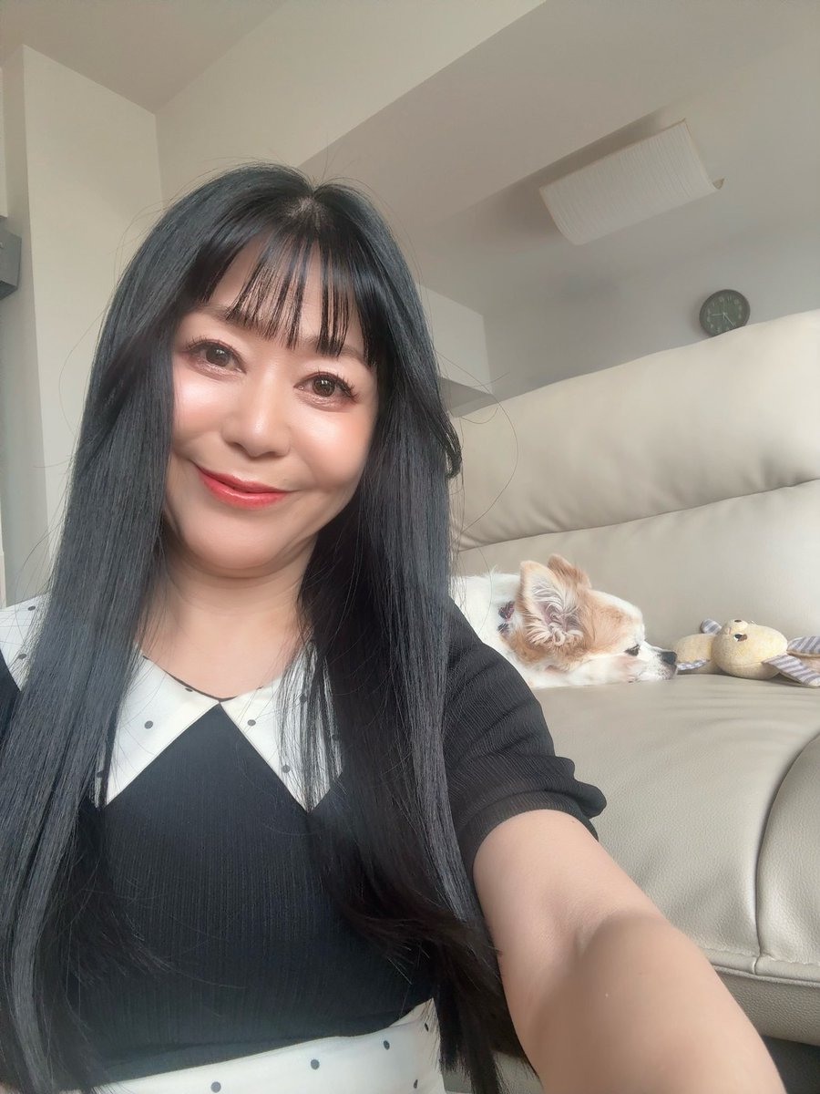 yonekurachihiro's tweet photo. 本日はついに…
あのレコーディングの日です✨♥️✨

プルたんお留守番、よろしくね🐶💕

では…行ってきます！！！

#米倉千尋
#chihiroyonekura
#レコーディング
#Recording 
#プルー https://t.co/SAVGlajCHJ