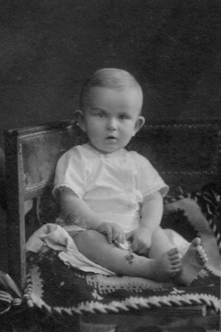 falledlenin's tweet photo. 30.06.1907 у Львові народився Роман Шухевич (позивний «Тарас Чупринка») - генерал-хорунжий, головнокомандувач УПА у 1943-1950 рр. Загинув у бою з радянськими окупантами 5.03.1950. https://t.co/2srInb8G5R