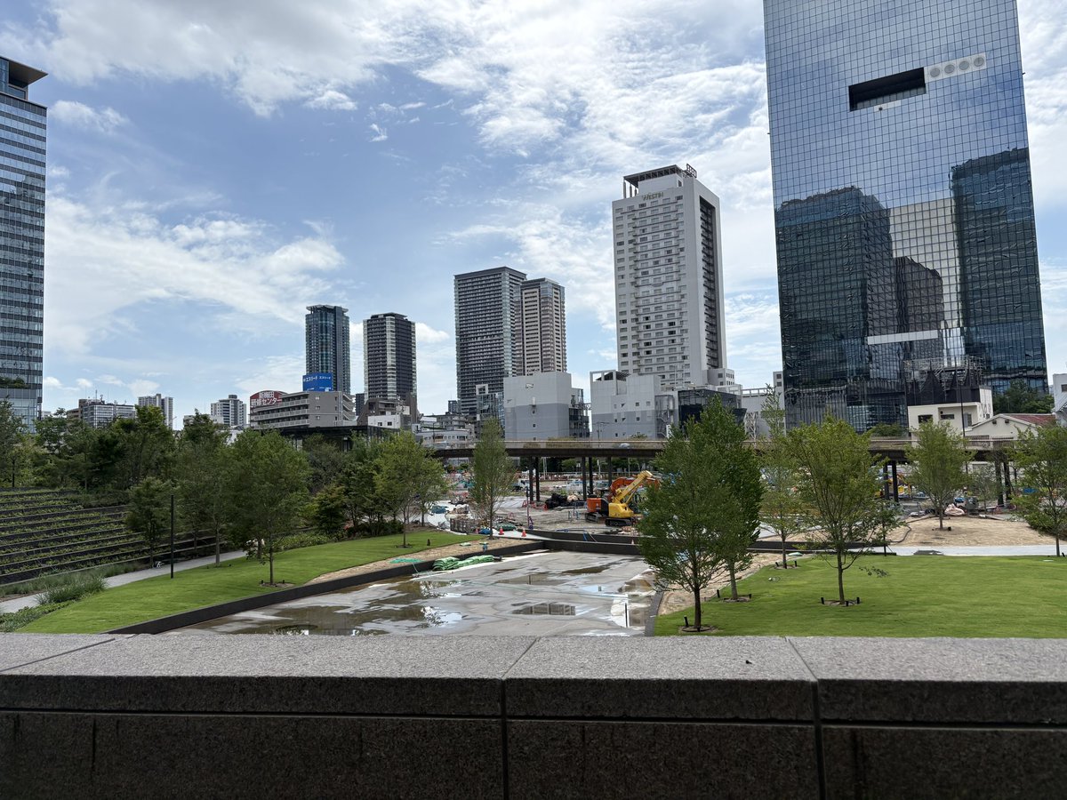 IaMtomok's tweet photo. グラングリーン大阪うめきた公園 (大阪府)／日建設計、三菱地所設計、GGN https://t.co/Erry80Ga8B