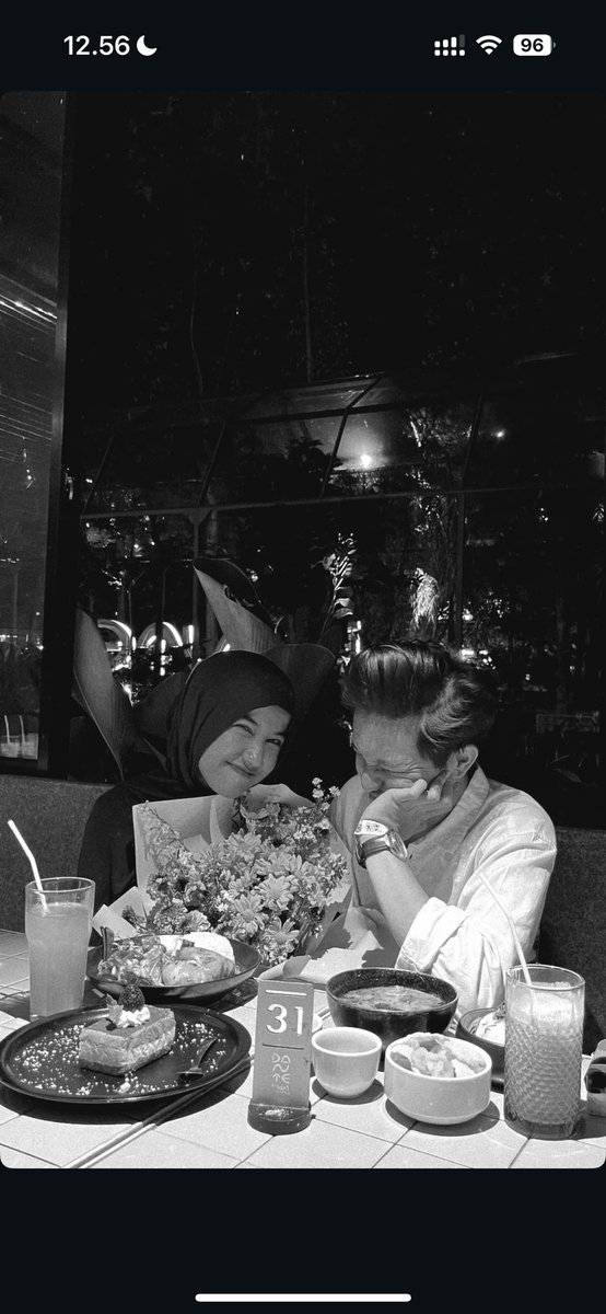 itscangcimen's tweet photo. 28 juni ya wok? @w000sky 
finallyy!!! congratsss mama a papa https://t.co/VoVHOUaL1a