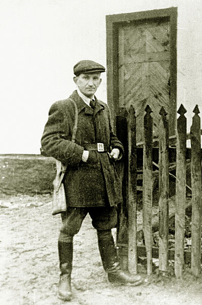 falledlenin's tweet photo. 30.06.1907 у Львові народився Роман Шухевич (позивний «Тарас Чупринка») - генерал-хорунжий, головнокомандувач УПА у 1943-1950 рр. Загинув у бою з радянськими окупантами 5.03.1950. https://t.co/2srInb8G5R
