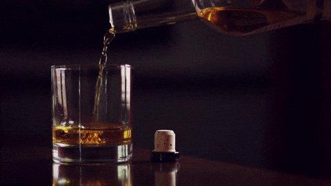 yukikuca's tweet photo. If $SPY reaches $755+📈this Friday, I'm gifting a Johnnie Walker Blue Label to a random follower who likes and comments on this post. Gotta be a follower to qualify🥃 Best of luck!✅❤️ https://t.co/yZawMA15h4