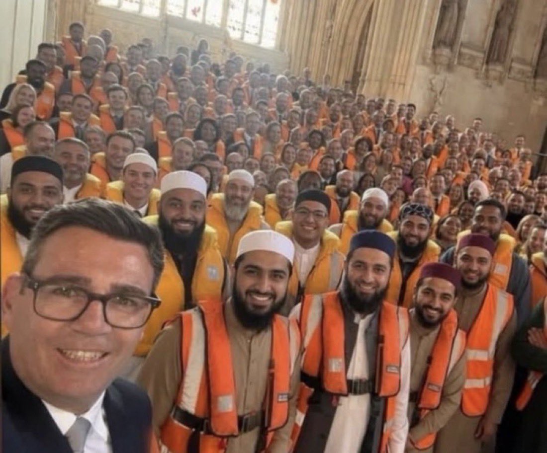 ob_736500's tweet photo. @SkyNews Only good for this group https://t.co/igW1mKRtBk