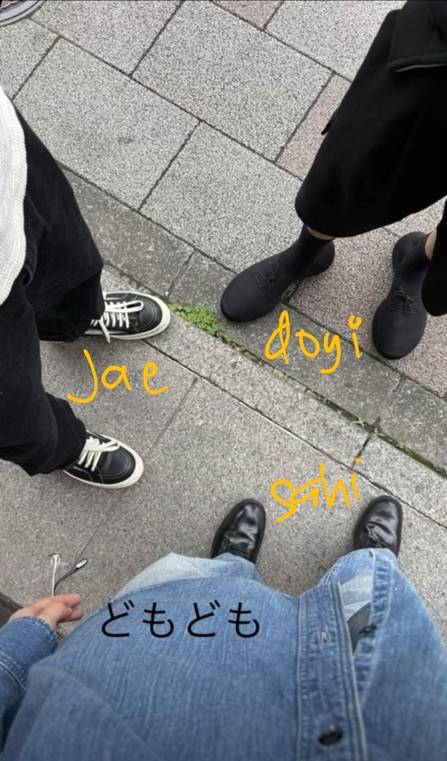 treasuremenfess's tweet photo. Doyi anak jaesahi yh skrg 💛 https://t.co/8WtWHQPbkI