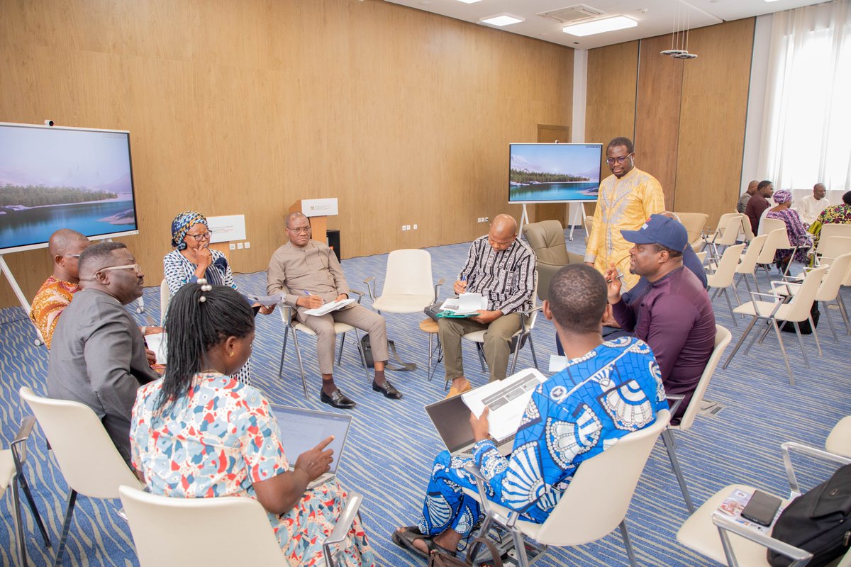 GGGIAfrica's tweet photo. 🇧🇯 Strengthening #ClimateFinance in Benin
Gov. of Benin , @gggi_hq & the Luxembourg Development Cooperation Agency @LuxDev_HQ are building capacity of local authorities, civil society organizations, private sector to demystify climate finance.
#GreenFinance #AwarenessWorkshop https://t.co/VI6751xsG3