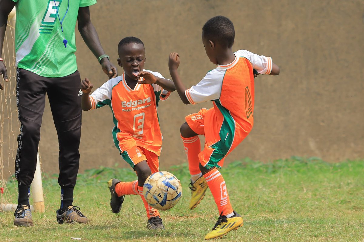 EdgarsYouth's tweet photo. Built different. πͺβ½οΈ
#playprofessionally #FutureStars #YouthFootball #EdgarsYouthProgramme #Football #UgandaFootball https://t.co/bgJh6mTVAY