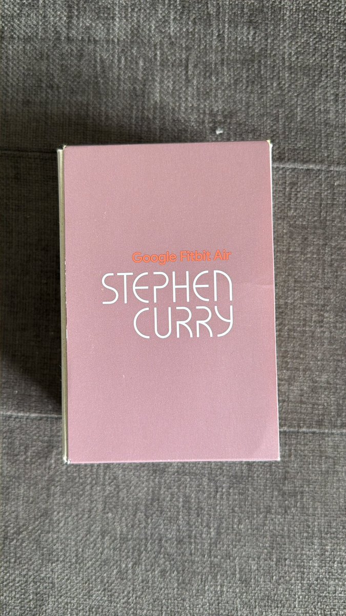 harshit0702's tweet photo. Purchased @google Fitbit Air Stephen Curry edition and observing an issue that it is not able to record the steps if walked on a treadmill . @FitbitSupport @google any comments ? https://t.co/UbLMZRbkjl
