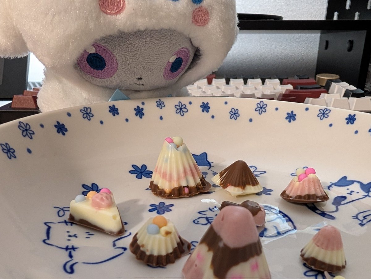 espurr_eats's tweet photo. 🍫🍬 https://t.co/mFHgdVN9Rd