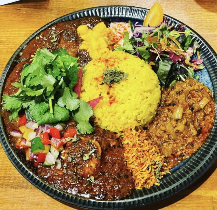 curryharmonia's tweet photo. 7月のスケジュールです！

営業全日、4種を予定してます！
A ver.とB ver.があります！

Aが定番3種から2種➕日替わり2種
Bが定番3種➕日替わり1種

定番3種は
・干しエビキーマ
・ポークビンダルー
・麻婆キーマ
です！ https://t.co/FeF27PPbxm