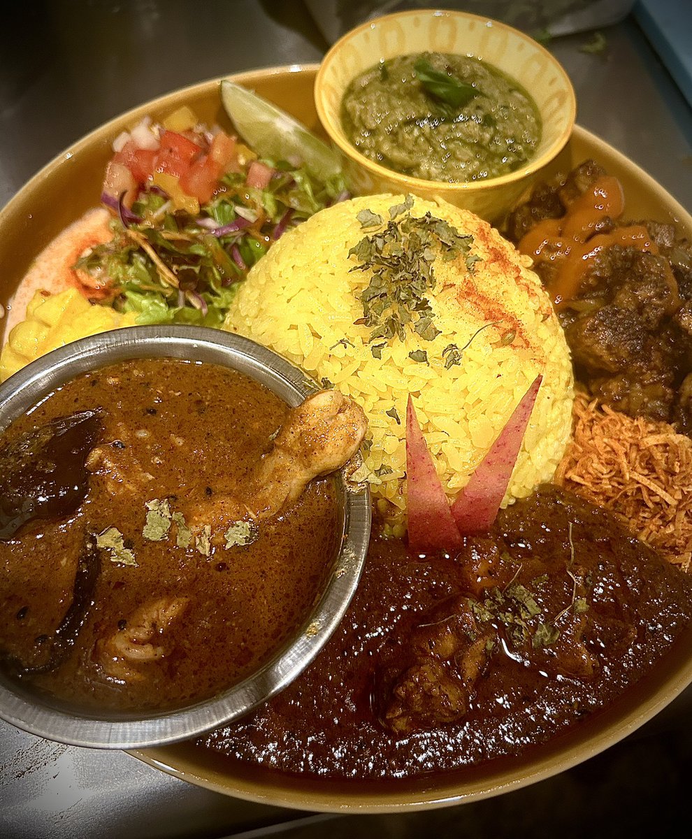 curryharmonia's tweet photo. 7月のスケジュールです！

営業全日、4種を予定してます！
A ver.とB ver.があります！

Aが定番3種から2種➕日替わり2種
Bが定番3種➕日替わり1種

定番3種は
・干しエビキーマ
・ポークビンダルー
・麻婆キーマ
です！ https://t.co/FeF27PPbxm