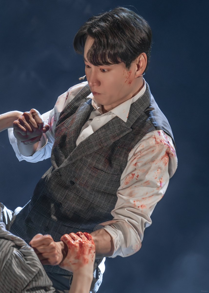 starbeads_pic's tweet photo. 260624 브라더스 까라마조프
스페셜 커튼콜 : 발작
·
이반役 강정우 배우님

#브라더스까라마조프
#대학로최고의가족뮤지컬 https://t.co/eooIh79gCQ
