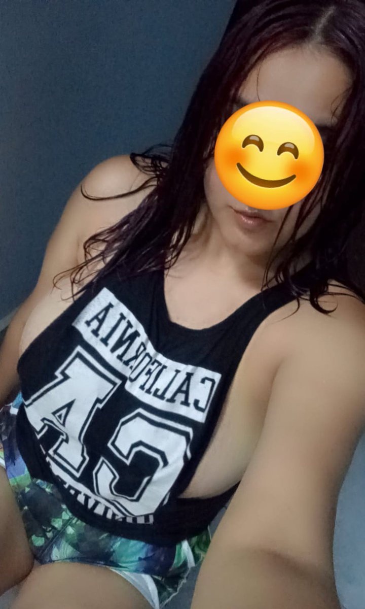 Samara1441737's tweet photo. Un rico bañito 🤤 https://t.co/NNHWwua7Ha