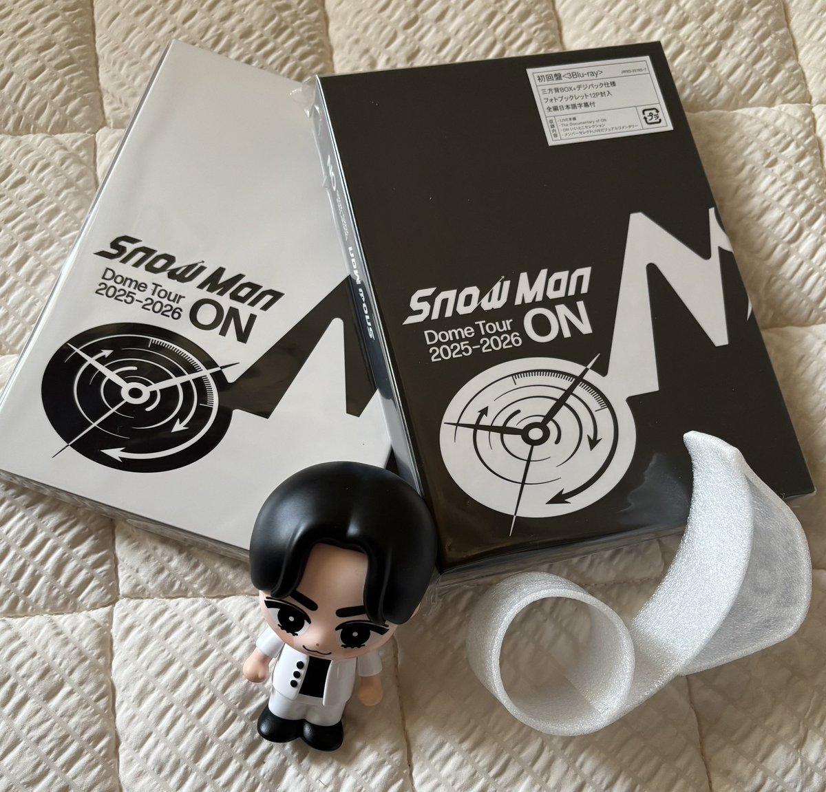 0525raul's tweet photo. フラゲ完了✨✨✨
今日は少しだけ見ます🤍
#ラウール
#Snow Man
#SnowMan_ON https://t.co/VUUnUq7kru