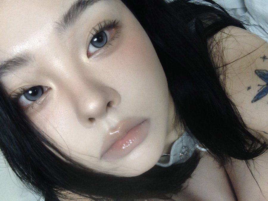 kimokimokimo00's tweet photo. 色素を極限まで薄くした生質感ヌーディーメイクが似合う女性。最っ高にsexyで魅力的... https://t.co/wJwGiJN1bo