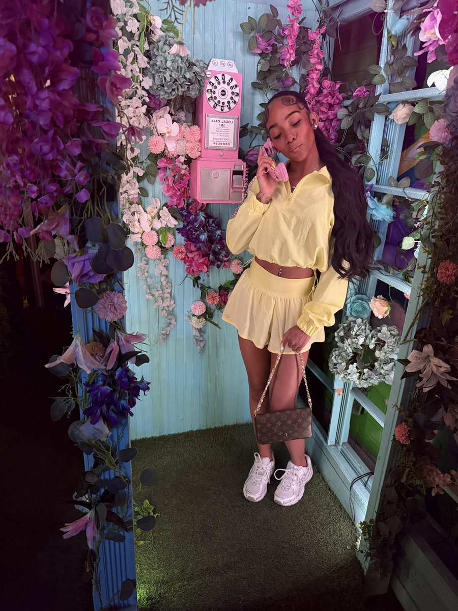 MakayaSimone's tweet photo. #instagramsawthemfirstttt https://t.co/CO9so9LK20
