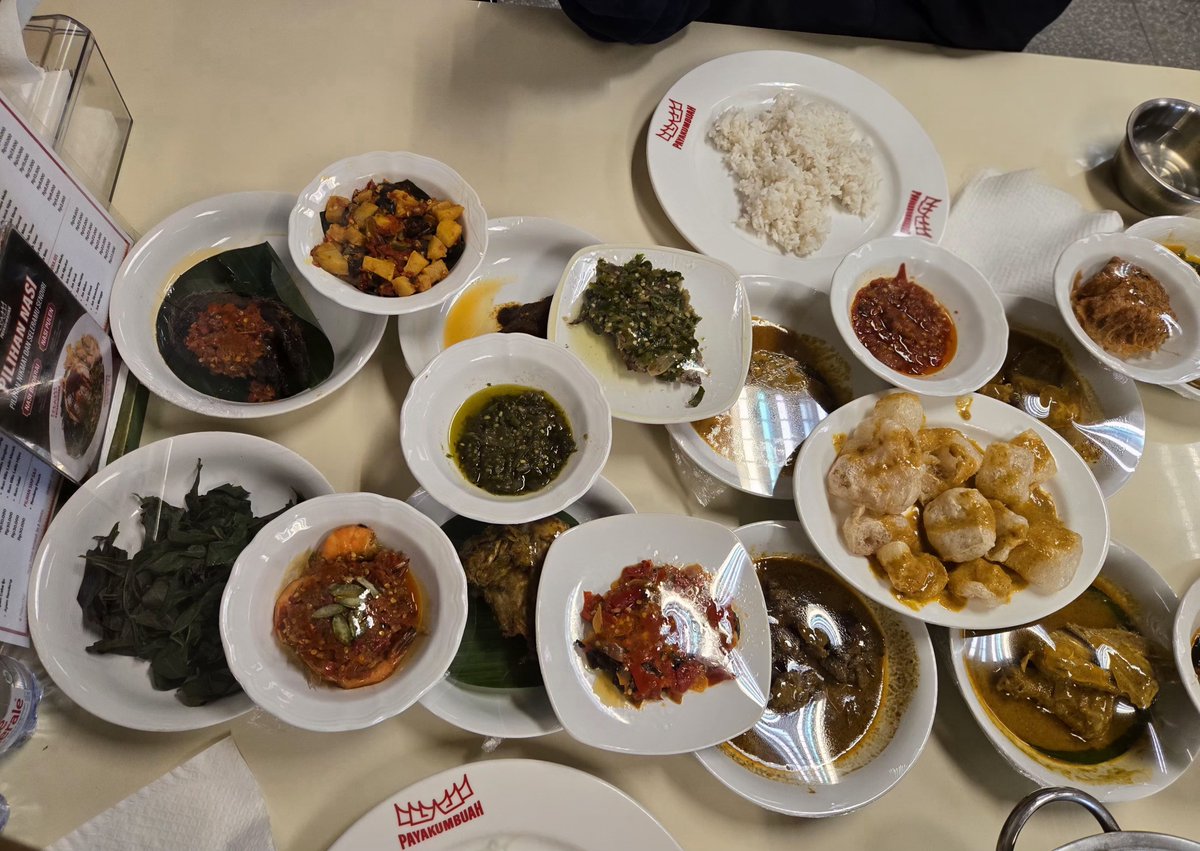 susufantaa's tweet photo. orang nganggur harus tetep makan enak biar kuat nganggurnya 🤗 https://t.co/9QGu4bgi0k