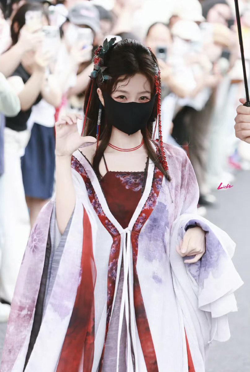 SHUXINGYI's tweet photo. 😋😋😋😋 https://t.co/kiIHuNxrvo