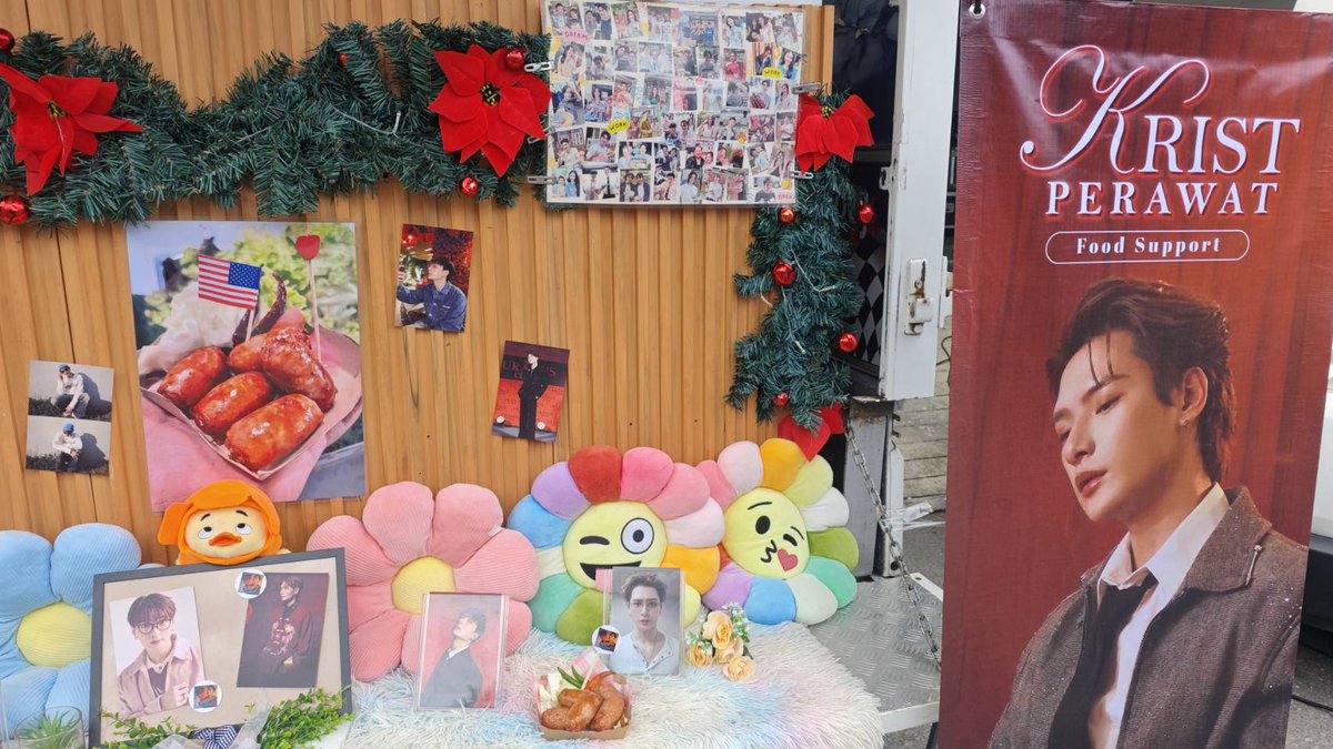 krist_est's tweet photo. รูปภาพเพิ่มเติมค่ะ

จัดส่งFood Truck สำหรับกองถ่าย #TheGoldenSongAllStars เรียบร้อยค่ะ 

เป็นกำลังใจให้การถ่ายทำราบรื่น ไร้อุปสรรค ประสบความสำเร็จด้วยดี

ขอบคุณแฟนคลับทุกคนที่ร่วมส่งความอร่อยเติมพลังในวันนี้ด้วยนะคะ 🙏🫶

#KristPerawat https://t.co/ubi0IehegM