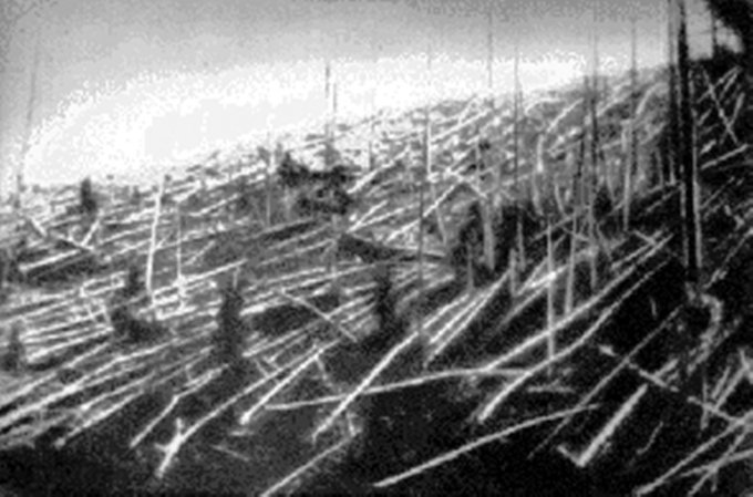 boudewijnsteur's tweet photo. Op deze dag in 1908 vond in het Russische Toengoeska een enorme explosie plaats. In een omtrek van 30 tot 40 kilometer braken bomen. Hoewel de oorzaak nog steeds niet is vastgesteld, ging het waarschijnlijk om de luchtdruk van een ontplofte meteoor op 8 km boven aardoppervlak https://t.co/TfK8u60bDU