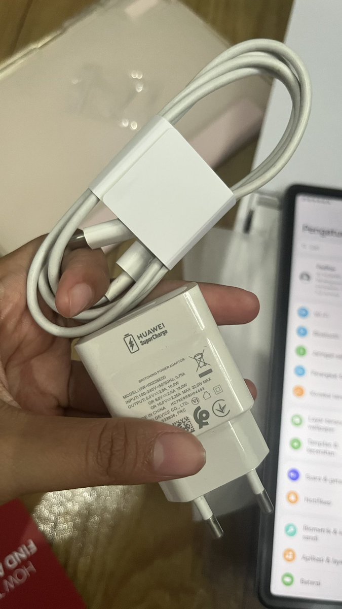 rayfes7's tweet photo. WTS Huawei pad se 11 128 gb 
(baru beli maret tahun ini) dijual karena mau ganti laptop.

-Garansi masih on sampai maret 2027
-kelengkapan masih full
-bonus pen goojodog
-cassing warna pink
-sdh terpasang tampered glass

2.150.000 net

Detail foto bisa dm yaa https://t.co/RraVUMSLFk