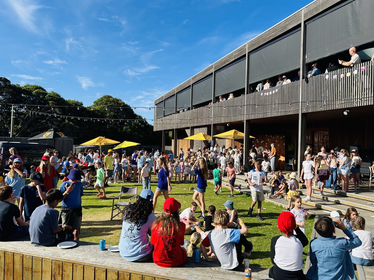 jcbarchite6fas's tweet photo. For the past few weeks, the RISING festival has brought its vivid program of events to Melbourne with exhibitions including The Vinyl Factory: Reverb at ACMI.… https://t.co/qln0w3FaYS