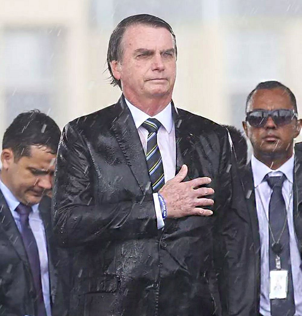 VARdoBRAZIL's tweet photo. @Sergiocec664 @allandospanos Isso é um argumento!? HAHAHHAHAHAHAHA tu tá esperneando mesmo, hein!? HAHAHHAHAHAHAHA só tem isso de resposta!? Tipo: Feio, Bobo, vai catar coquinho….HAHAHAHHAHAHA

Tu quer INVERTER A LÓGICA!? Mas sei que é só birrinha. Se tivesse HONESTIDADE INTELECTUAL já saberia. HUMILDADE 😘 https://t.co/r4om2bmmMC