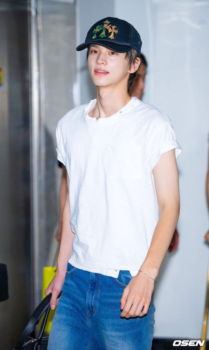 lan_archive's tweet photo. -
#신유 #SHINYU #シニュ #신정환 #투어스 #TWS

[0128] Eyelet Henley Neck Sleeveless - Ivory

#랜아카이브 #lanarchive
랜 아카이브 lan archive

https://t.co/AZhmX4FMD1

https://t.co/Yf33ukwjL5

📸 : X 
@snowfall1107 https://t.co/EJNPIHqnPV