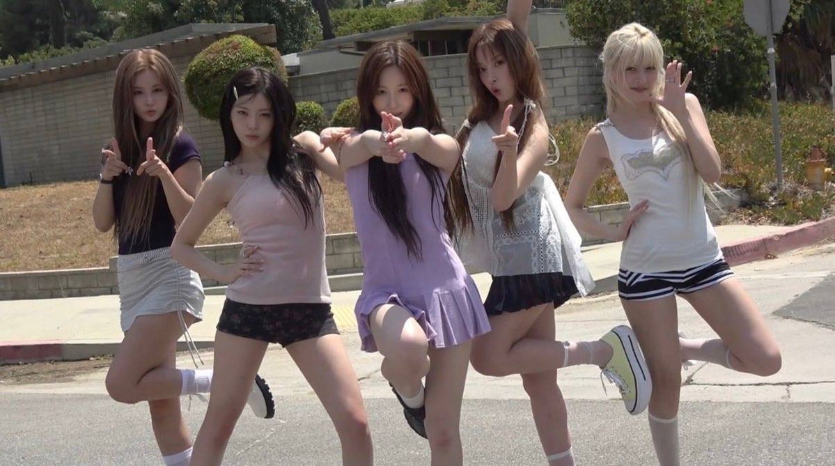 ak1babe's tweet photo. 아이돌이지만 이렇게 친구들이 찍어준 바이브나는 사진들이 정말 좋음.... https://t.co/HjyEvdM9rx
